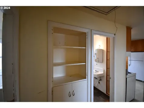 1206 E 10th Street The Dalles OR 97058