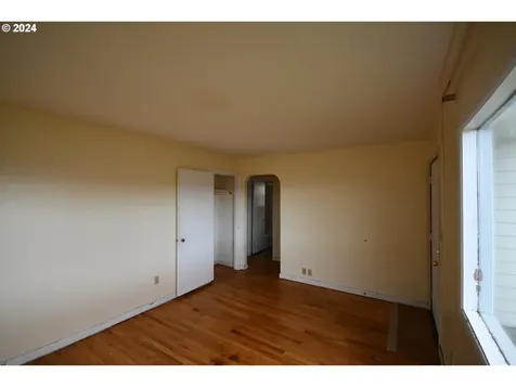 1206 E 10th Street The Dalles OR 97058