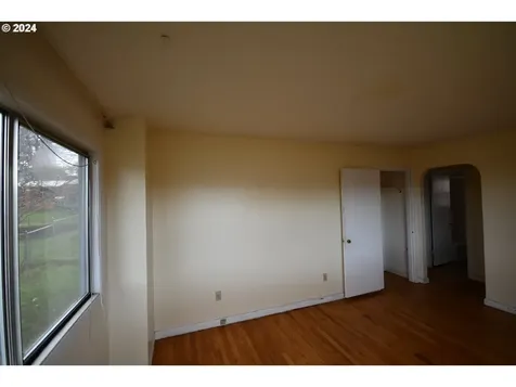 1206 E 10th Street The Dalles OR 97058