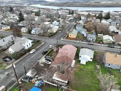 1206 E 10th Street The Dalles OR 97058