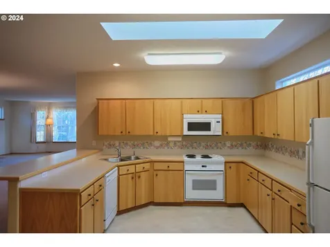 16905 SW Kattegat Drive Beaverton OR 97006