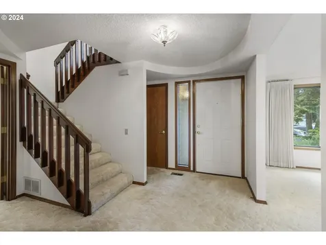 15717 Ne Eugene Street Portland OR 97230
