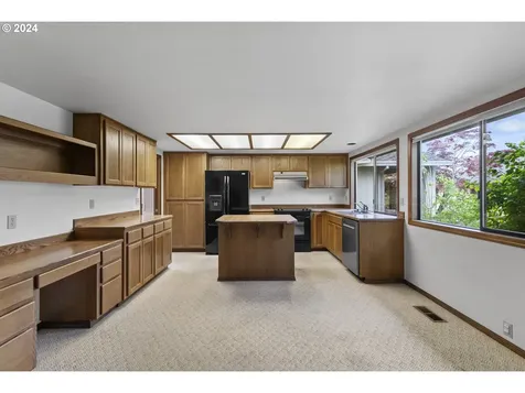 15717 Ne Eugene Street Portland OR 97230