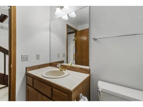 15717 Ne Eugene Street Portland OR 97230