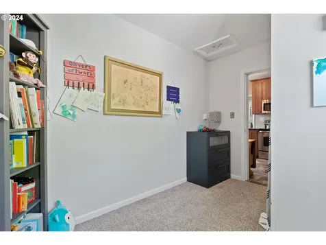 230 E Jersey Street Gladstone OR 97027