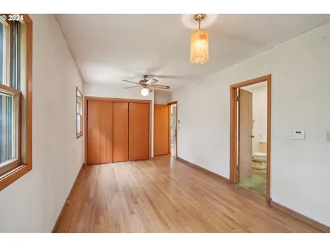 4404 Sw Primrose Street Portland OR 97219