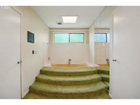 4404 Sw Primrose Street Portland OR 97219