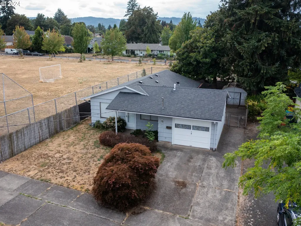 8737 N Courtenay Avenue Portland OR 97203