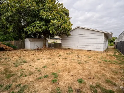8737 N Courtenay Avenue Portland OR 97203