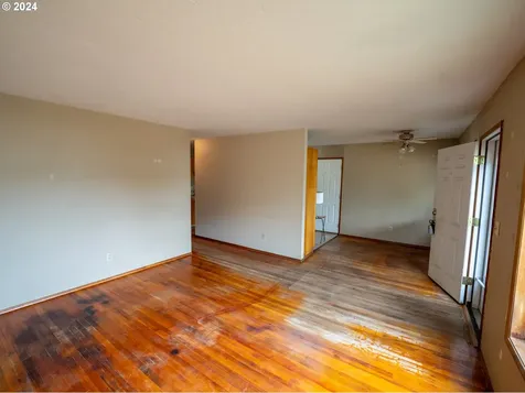 8737 N Courtenay Avenue Portland OR 97203