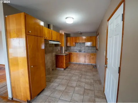 8737 N Courtenay Avenue Portland OR 97203