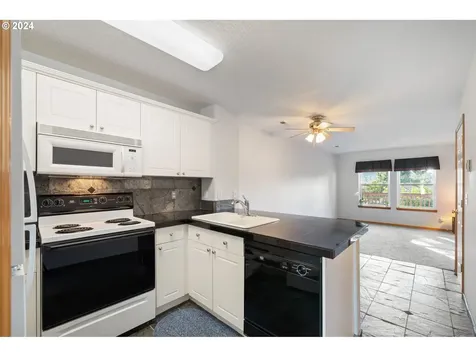14119 Se Woodward Street Portland OR 97236