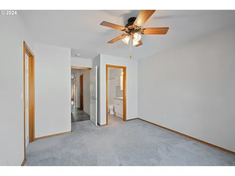 14119 Se Woodward Street Portland OR 97236