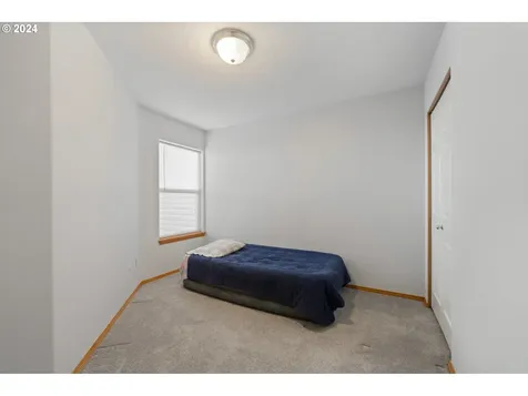 14119 Se Woodward Street Portland OR 97236