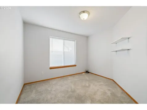 14119 Se Woodward Street Portland OR 97236