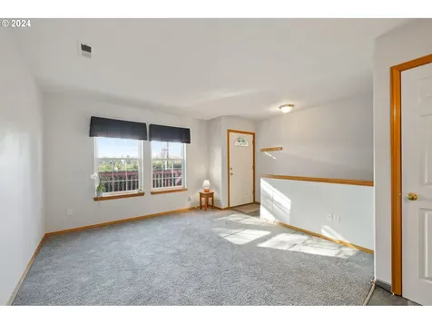 14119 Se Woodward Street Portland OR 97236