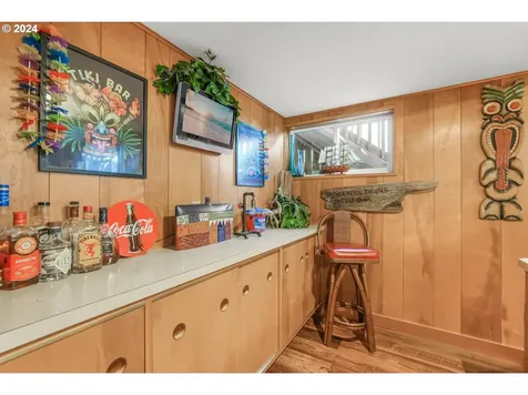 2015 Sw Warwick Avenue Portland OR 97225