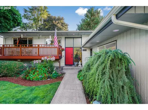 2015 Sw Warwick Avenue Portland OR 97225