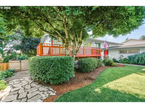 2015 Sw Warwick Avenue Portland OR 97225