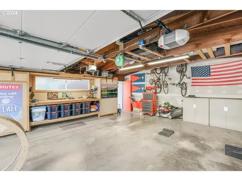 2015 Sw Warwick Avenue Portland OR 97225
