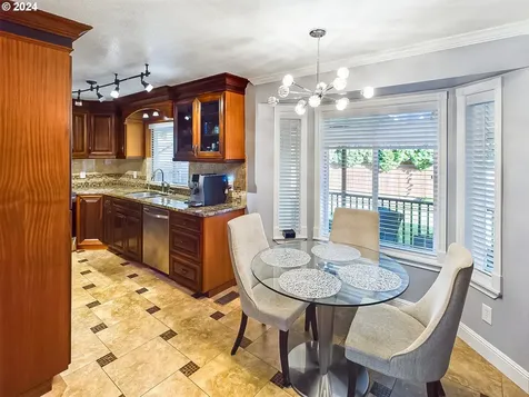 730 SW 28th Street Troutdale OR 97060