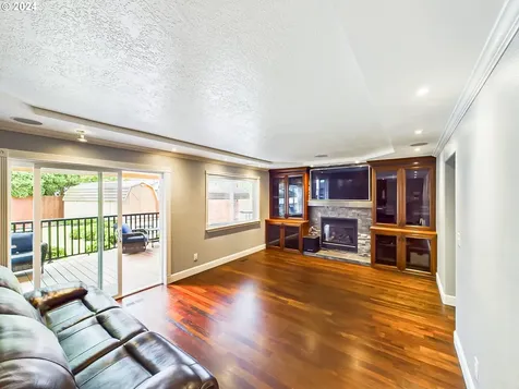 730 SW 28th Street Troutdale OR 97060