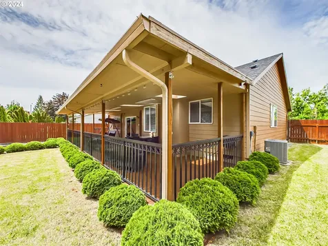 730 SW 28th Street Troutdale OR 97060