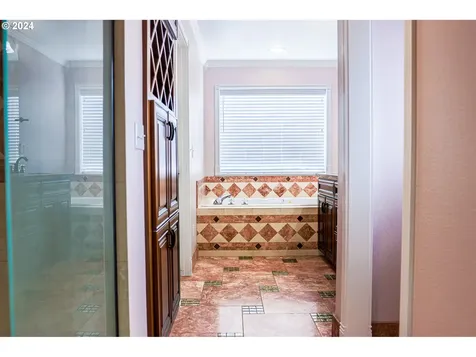 730 SW 28th Street Troutdale OR 97060