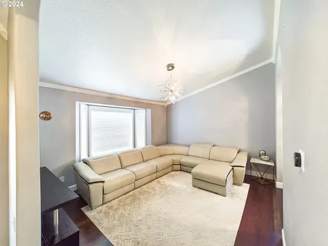 730 SW 28th Street Troutdale OR 97060