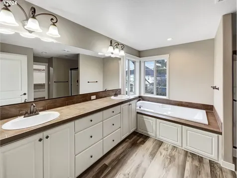 11843 Sw Grenoble Street Wilsonville OR 97070