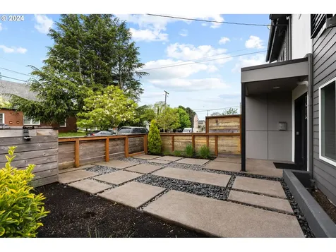 7576 N Curtis Avenue Portland OR 97217