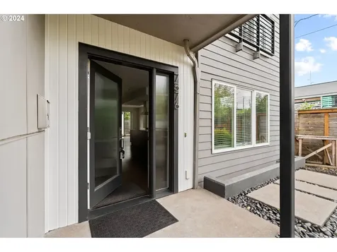 7576 N Curtis Avenue Portland OR 97217