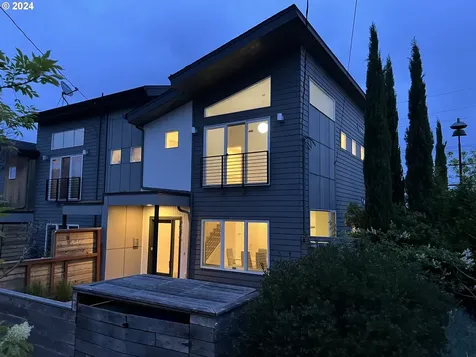 7576 N Curtis Avenue Portland OR 97217