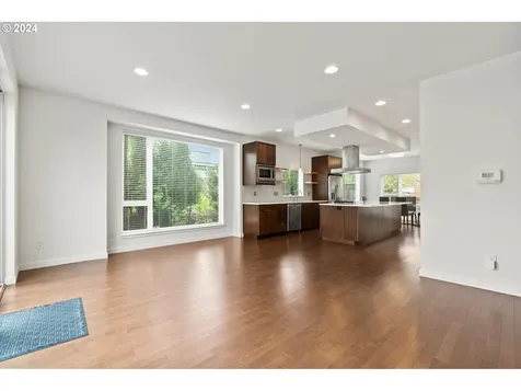 7576 N Curtis Avenue Portland OR 97217