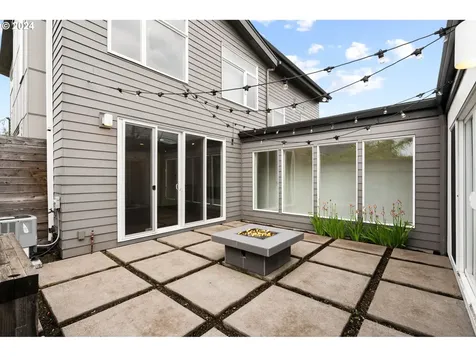7576 N Curtis Avenue Portland OR 97217