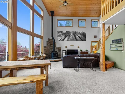 66475 E Barlow Trail Road Rhododendron OR 97049