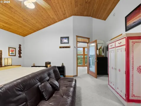 66475 E Barlow Trail Road Rhododendron OR 97049