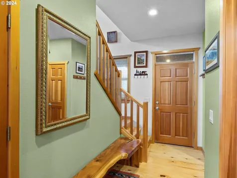 66475 E Barlow Trail Road Rhododendron OR 97049