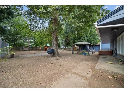 602 NE 3rd Avenue Battle Ground WA 98604