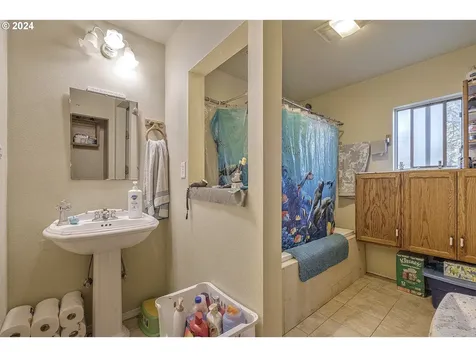 1183 Grove Street Vernonia OR 97064