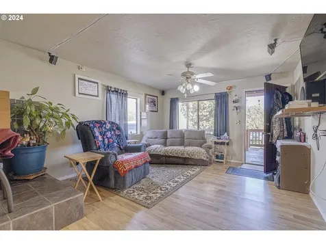 1183 Grove Street Vernonia OR 97064