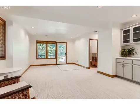 10329 Sw Porter Street Portland OR 97225