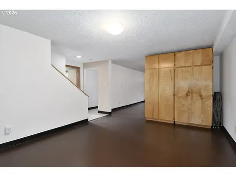 15833 SE Grant Street Portland OR 97233
