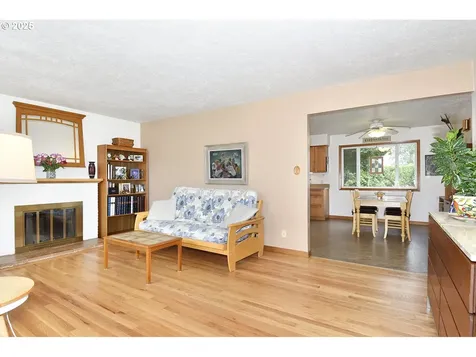 15833 SE Grant Street Portland OR 97233