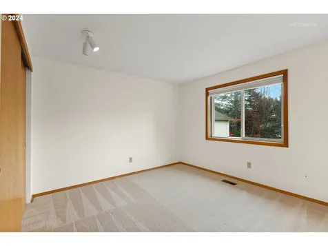 598 NW 94th Terrace Portland OR 97229