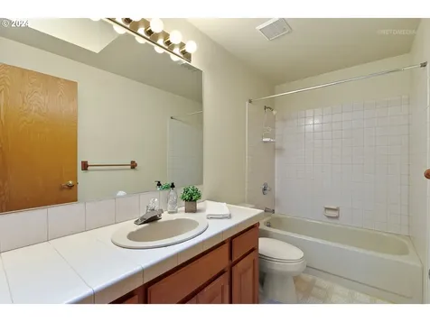 598 NW 94th Terrace Portland OR 97229