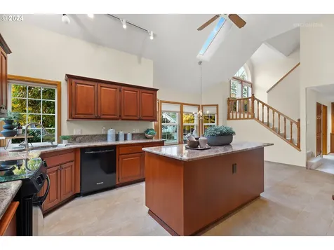 598 NW 94th Terrace Portland OR 97229