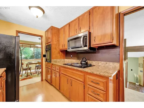 2854 Warren Street Eugene OR 97405