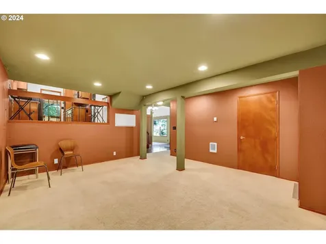 2854 Warren Street Eugene OR 97405
