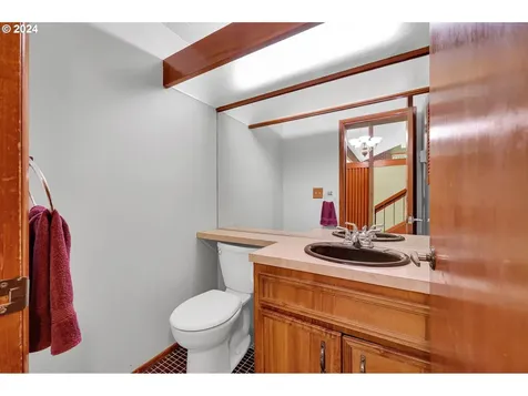 2854 Warren Street Eugene OR 97405